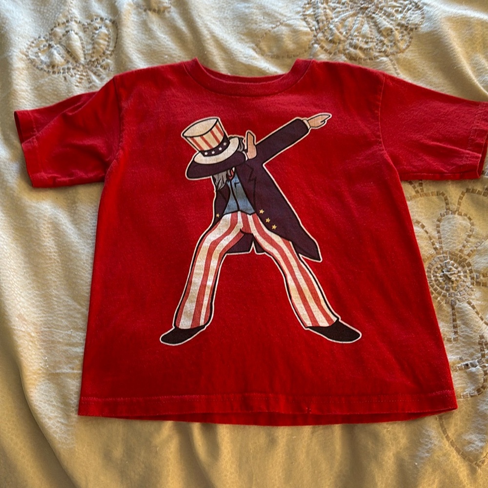 Kids patriotic dabbing T shirt red size 5/6